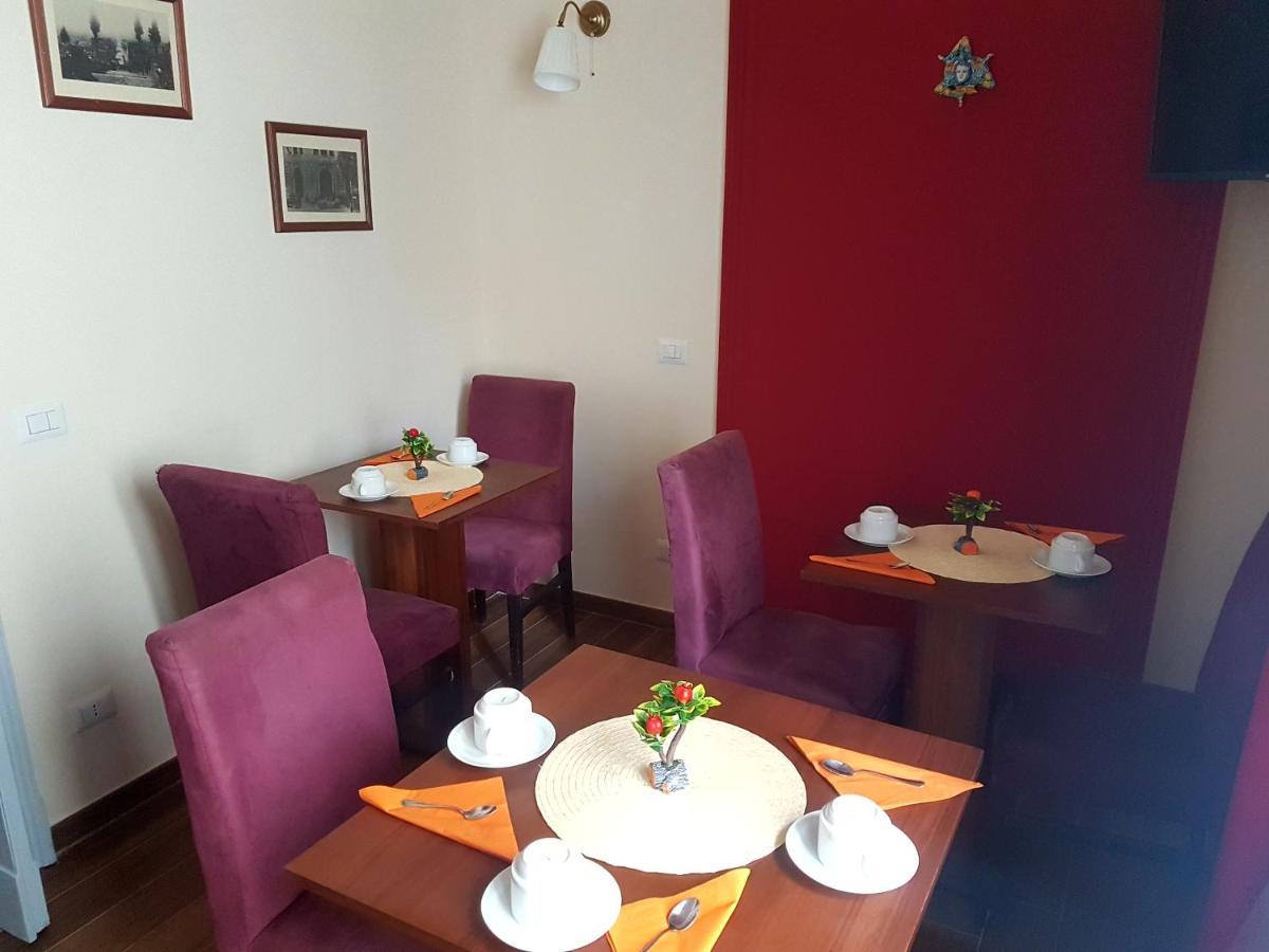B&B Ferrau Catania Bagian luar foto